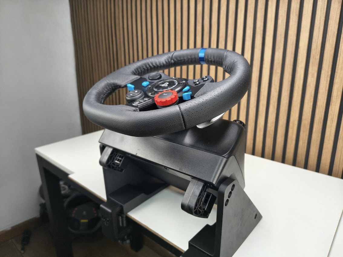 Suporte invertido para volantes Logitech - Imagem 6